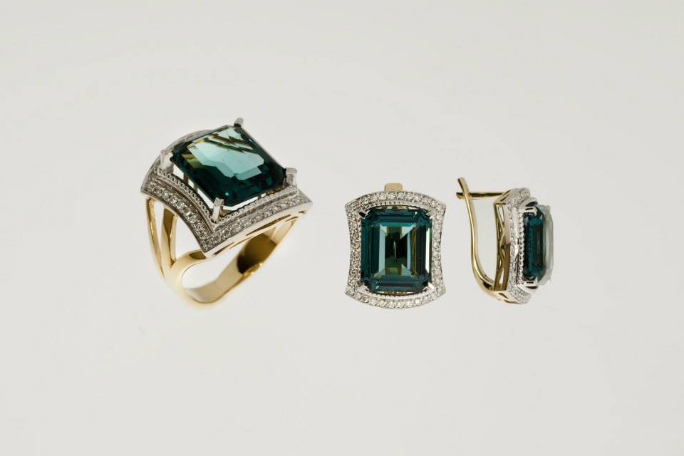 10494827_803442993075160_960864156302801143_n