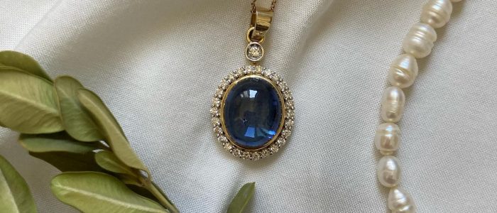 242590944_145268624486152_8622370229978472261_n Blue corundum pendant